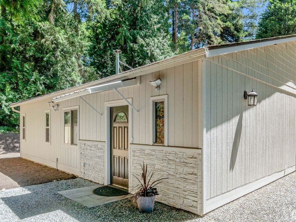 5830 115th Place NE, Kirkland WA 98033