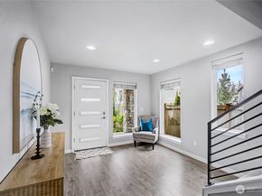 130 198th Street SE 5, Bothell WA 98012