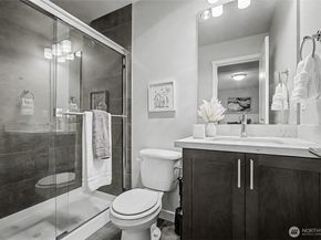 130 198th Street SE 5, Bothell WA 98012