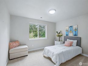 130 198th Street SE 5, Bothell WA 98012