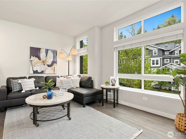 2041 NW Talus Drive 6, Issaquah WA 98027