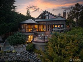 1121 Irene Place NE, Bainbridge Island WA 98110