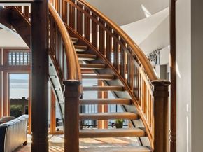 1121 Irene Place NE, Bainbridge Island WA 98110