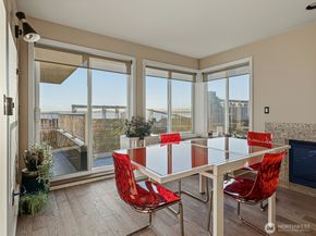 601 W Mercer Place 301, Seattle WA 98119