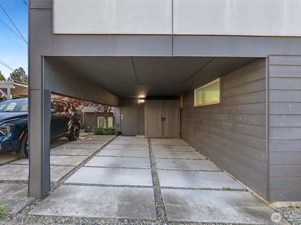 5953 Fauntleroy Way SW D, Seattle WA 98136