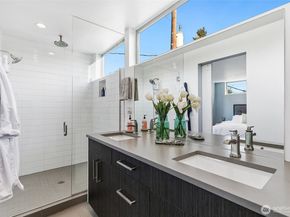 5953 Fauntleroy Way SW D, Seattle WA 98136
