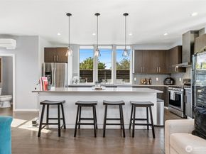 5953 Fauntleroy Way SW D, Seattle WA 98136