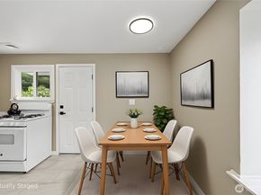15401 2nd Avenue NE, Shoreline WA 98155