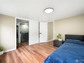15401 2nd Avenue NE, Shoreline WA 98155