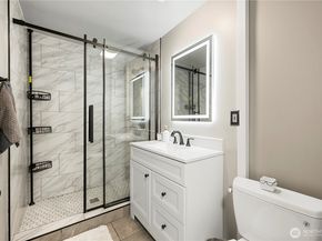 15401 2nd Avenue NE, Shoreline WA 98155