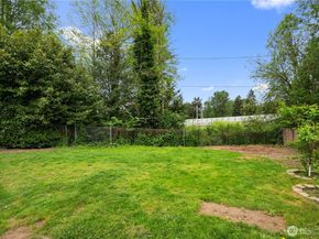 15401 2nd Avenue NE, Shoreline WA 98155