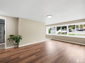 15401 2nd Avenue NE, Shoreline WA 98155