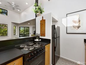 1506 E Horizon Drive, Mukilteo WA 98275