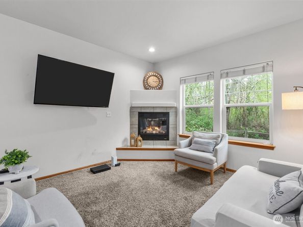 10617 NE Kingston Meadows Circle, Kingston WA 98346