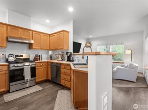 10617 NE Kingston Meadows Circle, Kingston WA 98346