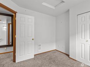 10617 NE Kingston Meadows Circle, Kingston WA 98346