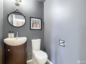 806 NW 52nd Street, Seattle WA 98107