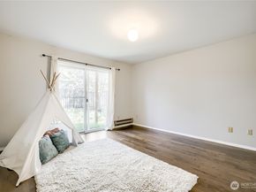 806 NW 52nd Street, Seattle WA 98107