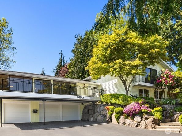 20027 106th Avenue NE, Bothell WA 98011