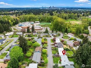 15238 NE 3rd Place, Bellevue WA 98007