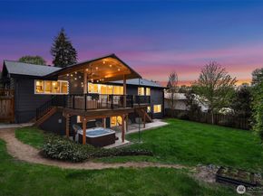 15238 NE 3rd Place, Bellevue WA 98007