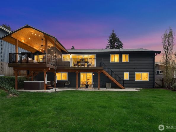 15238 NE 3rd Place, Bellevue WA 98007