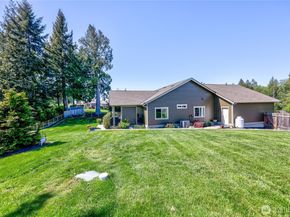 38603 Benchmark Avenue NE, Hansville WA 98340
