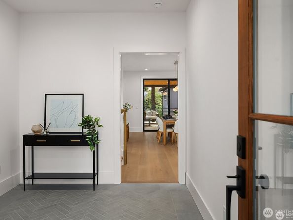 2615 NE 87th Street, Seattle WA 98115
