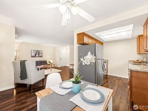 6107 204th Street SW D2, Lynnwood WA 98036