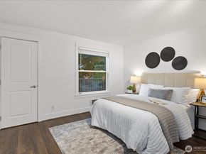 22910 90th Avenue W D206, Edmonds WA 98026