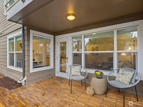 22910 90th Avenue W D206, Edmonds WA 98026