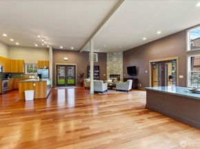 22910 90th Avenue W D206, Edmonds WA 98026