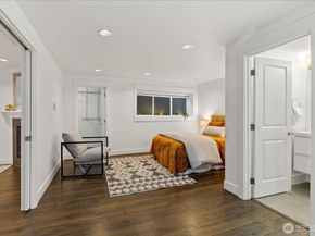 22910 90th Avenue W D206, Edmonds WA 98026