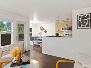22910 90th Avenue W D206, Edmonds WA 98026