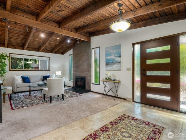 336 N 160th Street, Shoreline WA 98133