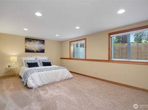 336 N 160th Street, Shoreline WA 98133