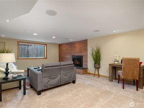 336 N 160th Street, Shoreline WA 98133