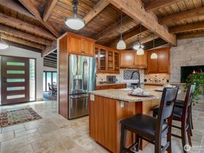 336 N 160th Street, Shoreline WA 98133