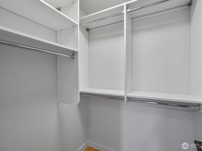 2440 NW 60th Street B, Seattle WA 98107