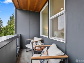 2440 NW 60th Street B, Seattle WA 98107