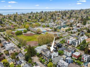 2440 NW 60th Street B, Seattle WA 98107