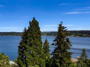 1120 W Lake Sammamish Parkway SE, Bellevue WA 98008