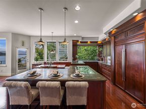 1120 W Lake Sammamish Parkway SE, Bellevue WA 98008
