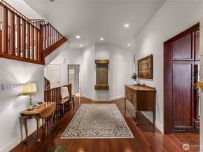 1120 W Lake Sammamish Parkway SE, Bellevue WA 98008