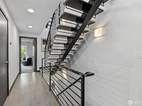 4419 B Corliss Avenue N, Seattle WA 98103