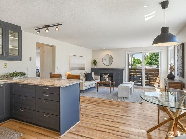 6513 24th Avenue NW 4, Seattle WA 98117