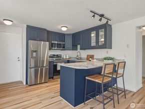 6513 24th Avenue NW 4, Seattle WA 98117