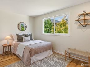 6513 24th Avenue NW 4, Seattle WA 98117