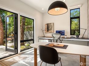 7337 10th Avenue NW, Seattle WA 98117