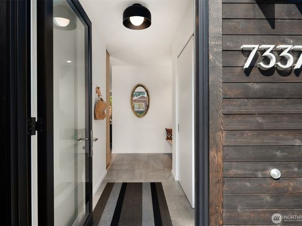 7337 10th Avenue NW, Seattle WA 98117